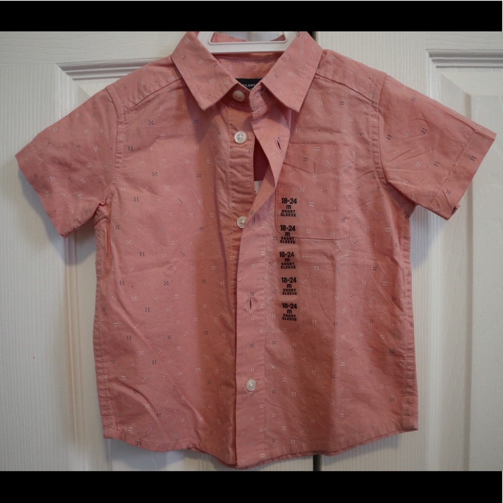 *NWT* The Children’s Place Button Up Shirt